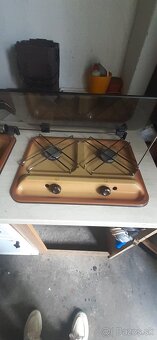 Predám dvojvarič s reg. ventilom na PB a umývadlo - 2