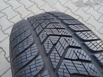 Zimné pneu Pirelli SottoZero 3 215/65 R17 - 2