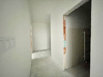 A PREDAJ 3-IZBOVÝ BYT + samostatný šatník, STUPAVA, ul. Jána - 2