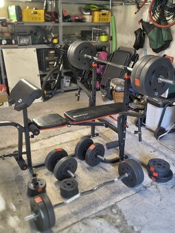 Posilňovacia veža 135kg závažia - 2