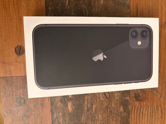 iPhone 11 v záruke 64gb - 2