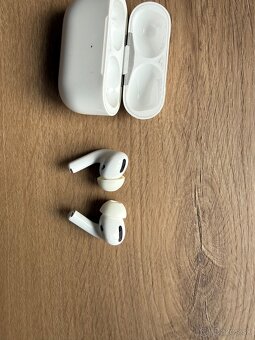 AirPods Pro 1 - 2