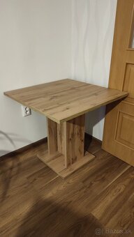 jedálenský stôl + stoličky - 2