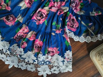 modré kvetinkové šaty Mexton - 2