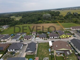 Na predaj stavebný pozemok v obci Malé Leváre - 2