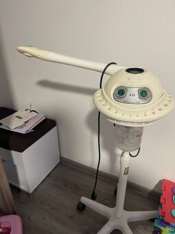 Kozmetické kreslo - 2