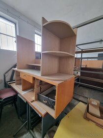 Kancelarsky nábytok,postele - 2