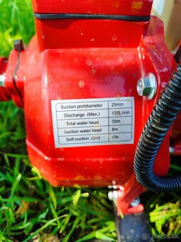 BENZÍNOVÉ ČERPADLO NA VODU - 2