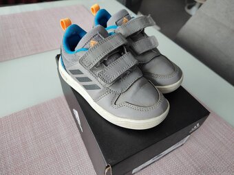 Tenisky Adidas veľ.26 - 2
