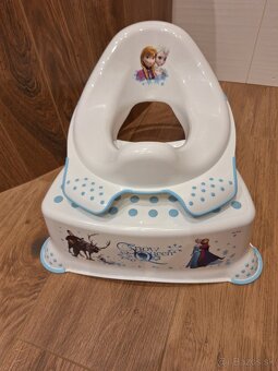 schodik a sedadlo na wc - 2