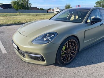 Predám PORSCHE PANAMERA 4 E-Hybrid 4x4 A/T - 2