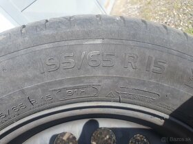 Predám letné pneumatiky s diskami r15 - 2