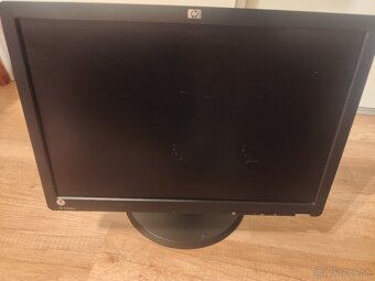 LCD monitor 19" HP L1908W WIDE s nastaviteľnou výškou - 2