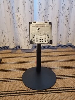 monitor Lenovo - 2