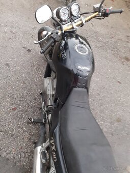 Suzuki vx800 - 2