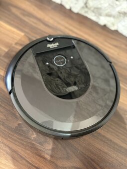 iRobot Roomba i7 - robotický vysávač - 2