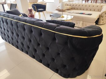 Chesterfield - 2