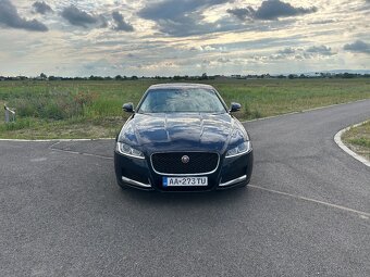 Jaguar XF 2.0 I4 250k Prestige Auto - 2