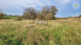 HALO reality - Predaj, pozemok pre rodinný dom 896 m2 Nitr - 2