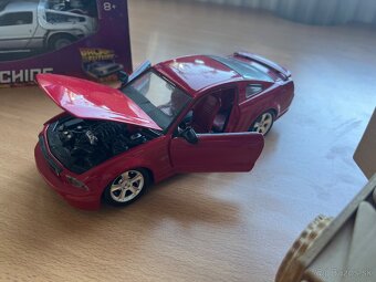 Predám auticka Mustang Hummer Delorean - 2