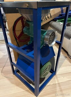 Mlyncek na maso 230V 32’ - 2