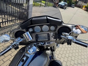 Harley Davidson Elektra Glide - 2