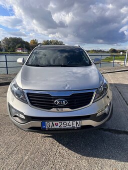 KIA Sportage 2.0 CRDi AWD - 2