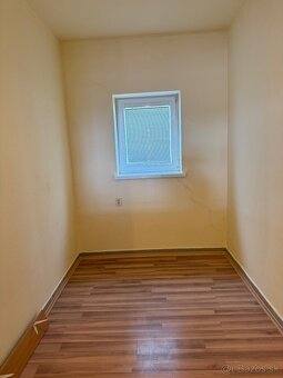 Prenájom Obchodného priestoru v Leviciach - 2