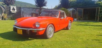 TRIUMPH SPITFIRE 1500 - 2