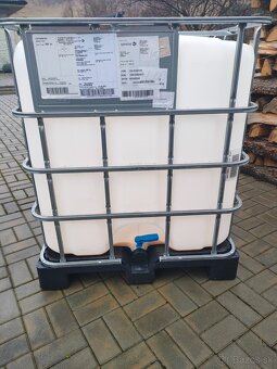 Plastová nádrž 1000l - 2