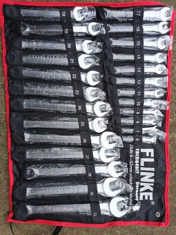 25 dielna sada očkovidlicové klúče - 2