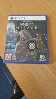RISE OF RONIN, ASSASINS CREED MIRAGE PS5 hry - 2