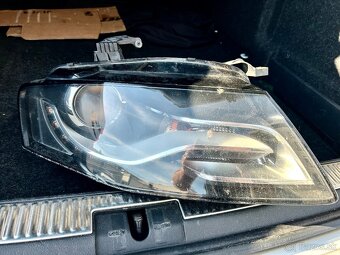 Audi A4 B8 Xenonovy Svetlomet -led denne svietenie - 2