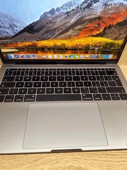 Apple MacBook Pro 2017 13"- Core i5 2,3GHz, 128GB SSD, 8GB - 2