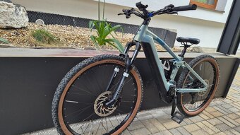 Celoodpružený E-BIKE značky CUBE 29 - 2