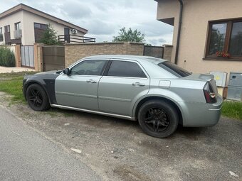 CHRYSLER 300c na náhradné diely - 2