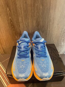 Hoka one M Clifton 9 - 2