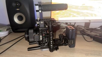 Sony A7S II – 2200 cvakov + Sony 50mm f/1.8 + full rig - 2