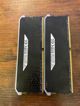 Ramky DDR4 Vengeance 3600MT/s RGB RS 2x32gb - 2