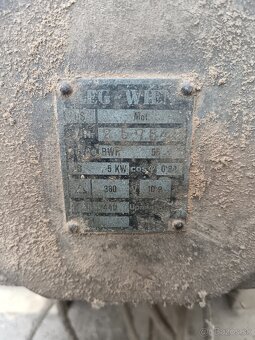 Predám elektróny motor 5 kW - 2