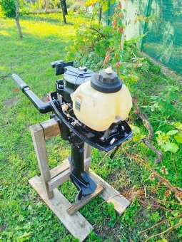 ZÁVESNÝ LODNÝ MOTOR MERCURY 5HP - 2