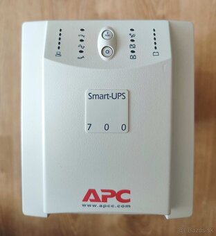 ✔️ zalozny zdroj APC 700 - 2