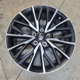 Hliníkové Toyota disky 5x114,3 R18 7J ET50 - 2