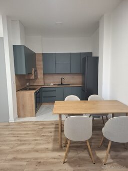 Na prenájom Apartmán Central point Humenné 67m2 - 2