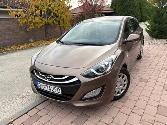 HYUNDAI i30 COMBI 1.6 CRDi 94 kW , 97 000 km, TOP STAV - 2
