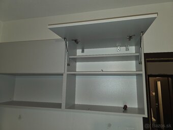 Súprava závesných skriniek - 2