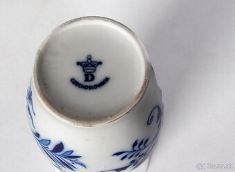 Vázička cibulák - 2