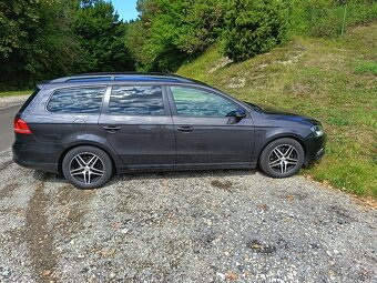 Volkswagen Passat - 2