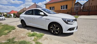 Renault Megane Grandcoupe - 2