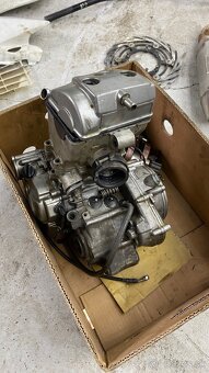 Rozpredám honda crf 250 2009 - 2
